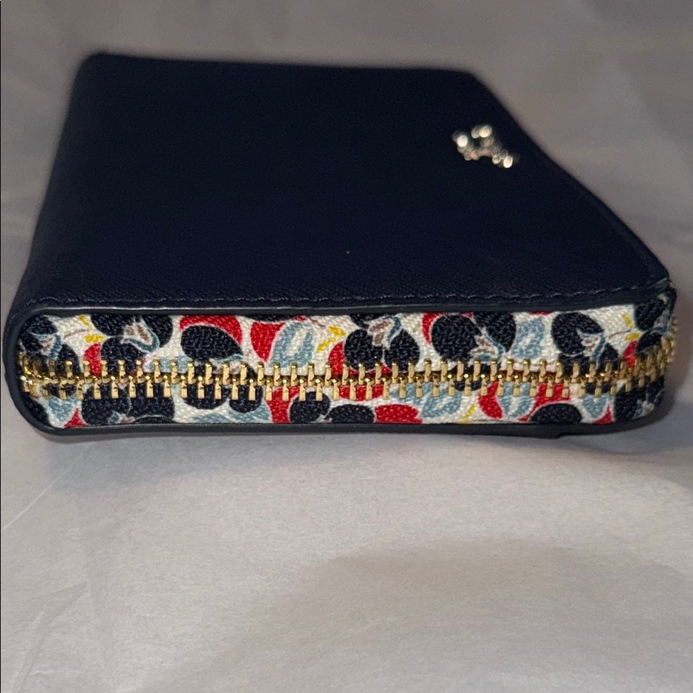 NWOT-Kate Spade Navy Blue Wallet with Flower Print Around Zipper - Picture 7 of 16